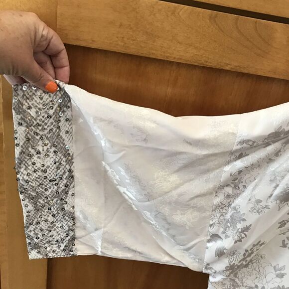 NEW Free People Intimately Women Ivory Sequin Kimono Robe Open Front One Size - Picture 4 of 9